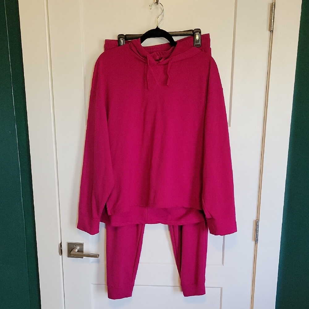 Vibrant Pink Nike Yoga Hoodie and Jogger Set Women's M/L
